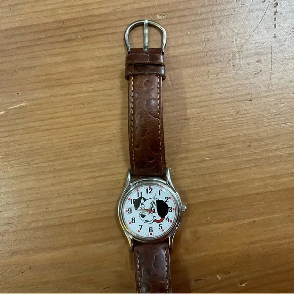 Fossil: Disney  “ Lucky” from 101 Dalmatian vintage limited edition disney watch - Picture 4 of 8